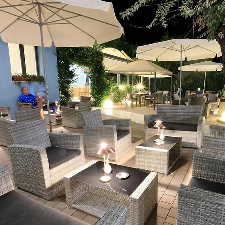 Hotel La Perla Bellaria-Igea Marina Exterior foto