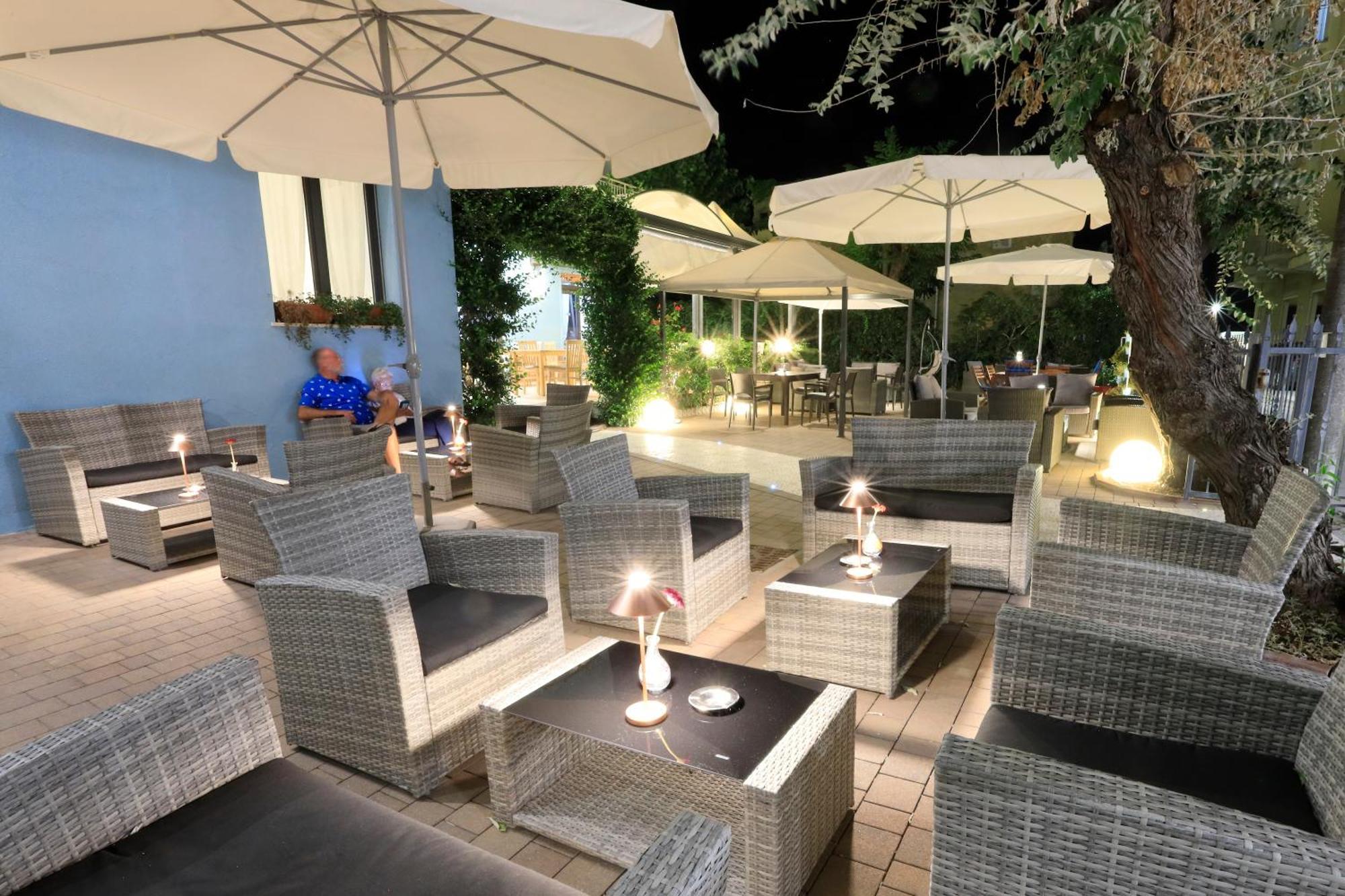 Hotel La Perla Bellaria-Igea Marina Exterior foto