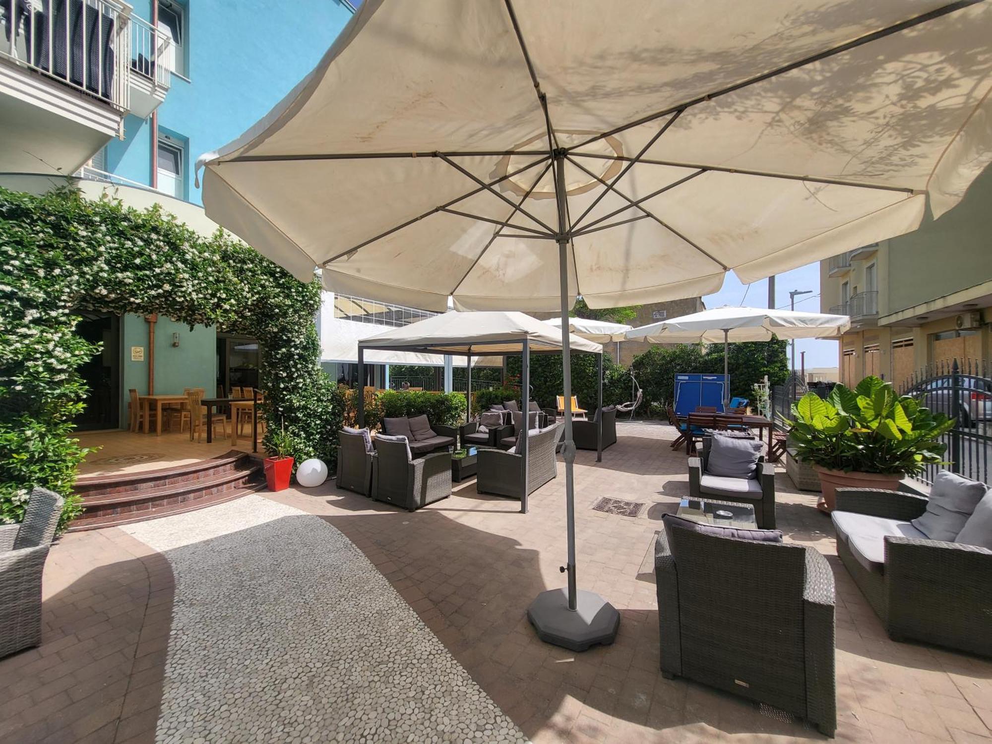 Hotel La Perla Bellaria-Igea Marina Exterior foto